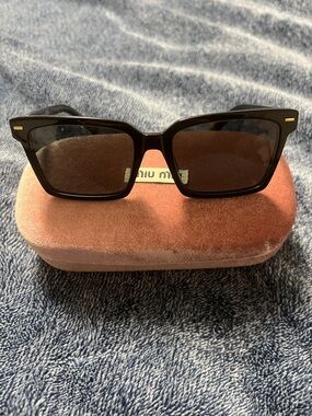 Miu Miu unisex Classic Black Square Sunglasses - full inclusion - SMU 13Z